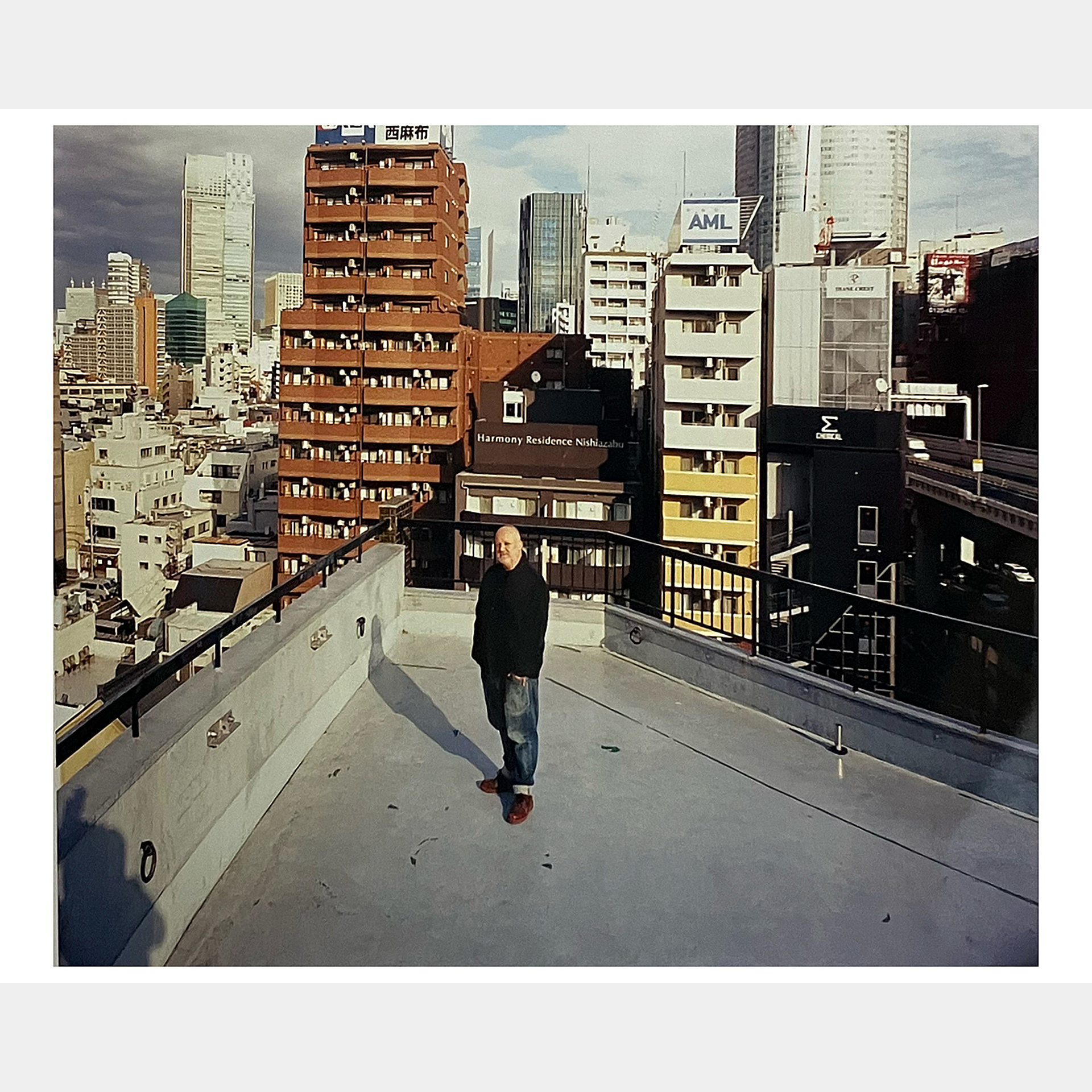 Carousel jeremy   rooftop portrait by yu kusunoki
